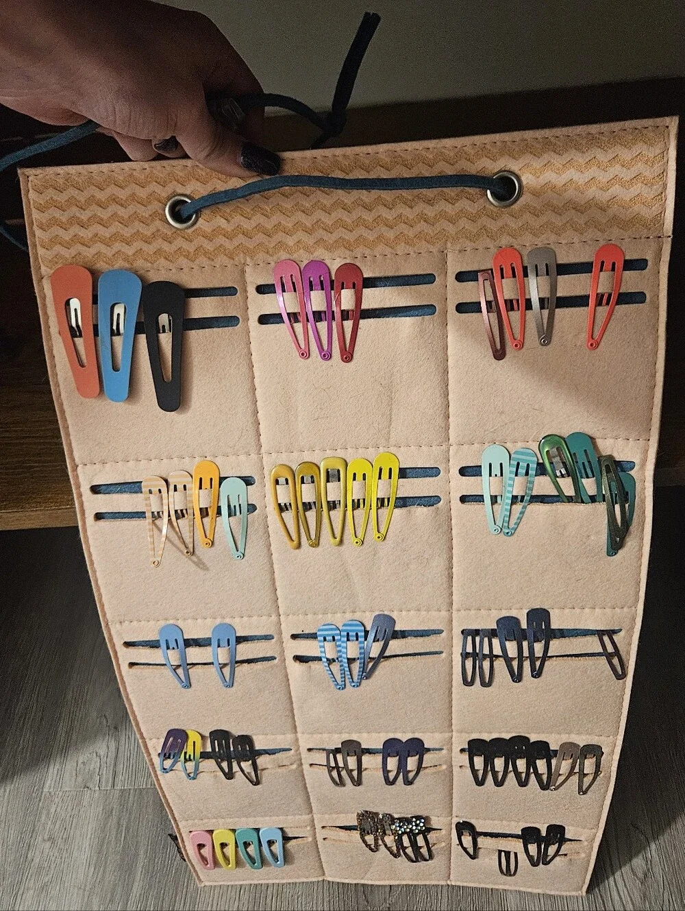 Hanging Hair Clip Holder Barrette Storage Hanger (Includes Most Clips)